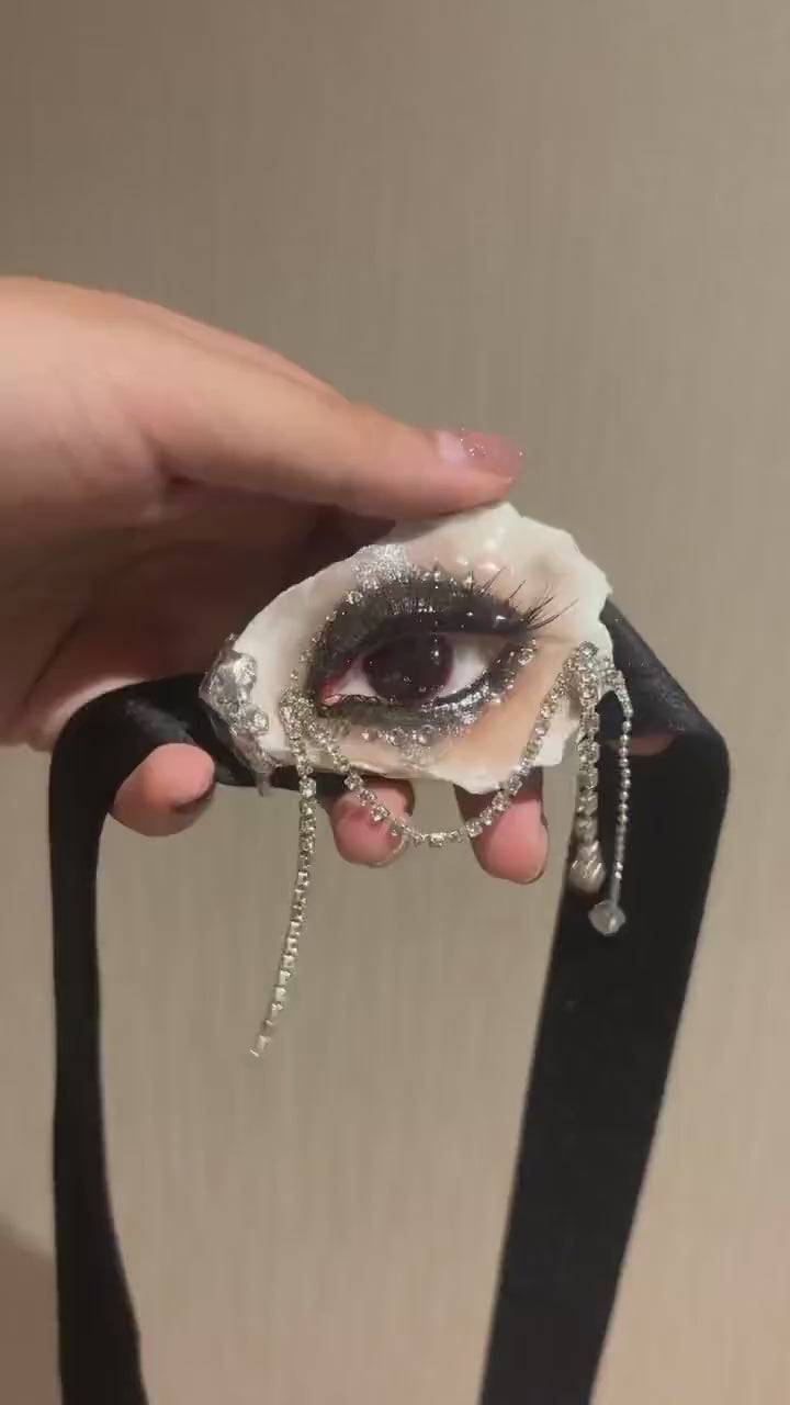 LV029 — official handheld oyster-eye video 1